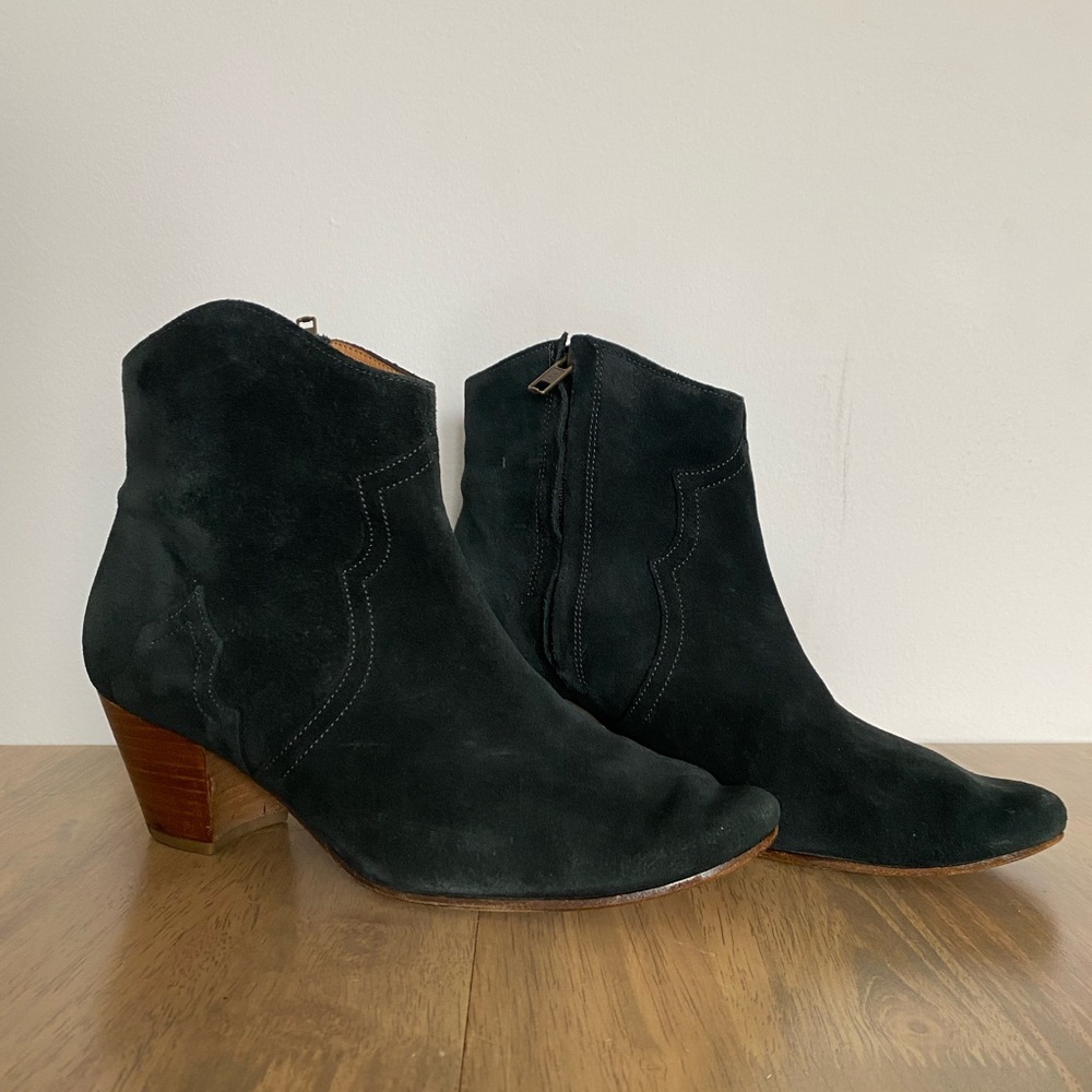 #isabelmarant #booties #suede #blacksuede #marant